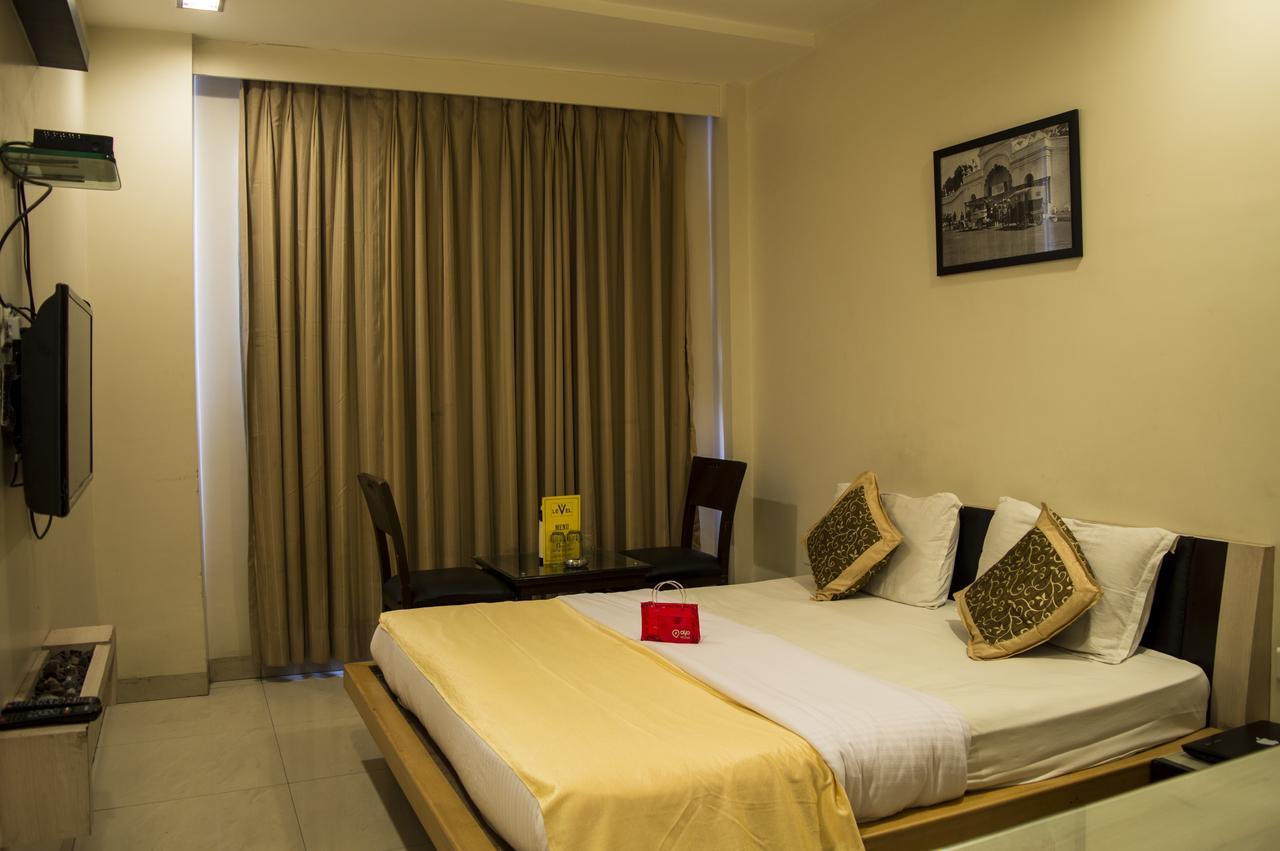 Oyo 751 Hotel Shree Palace 博帕尔 外观 照片